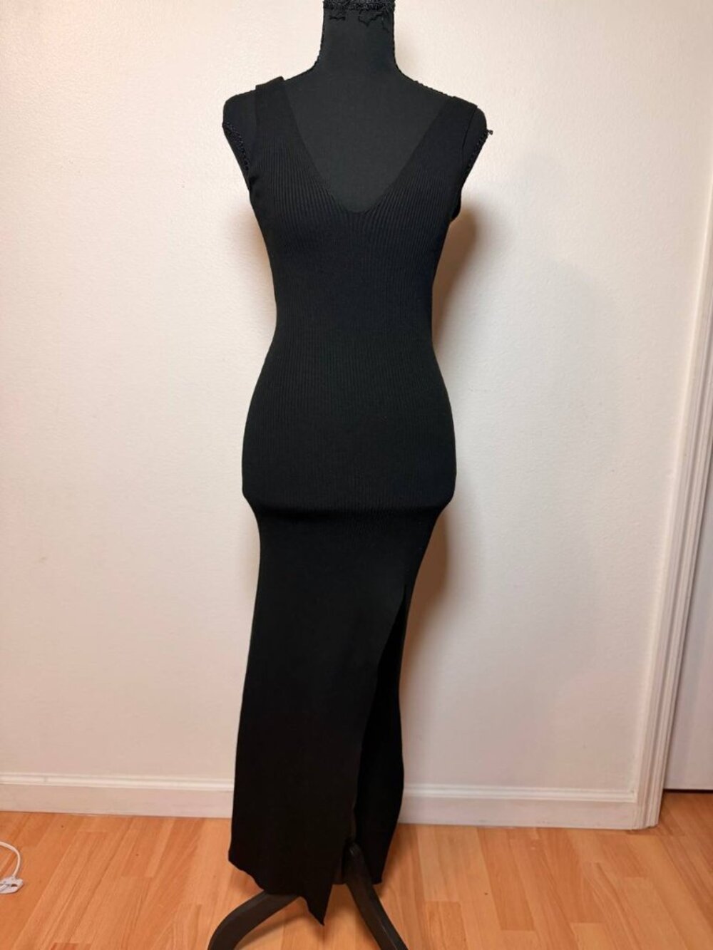 Nasty Gal Collection Black Ribbed Knit Maxi Dress V-Neck Side Slit Sexy Minimali
